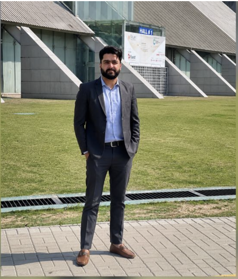 Aizaz Khan