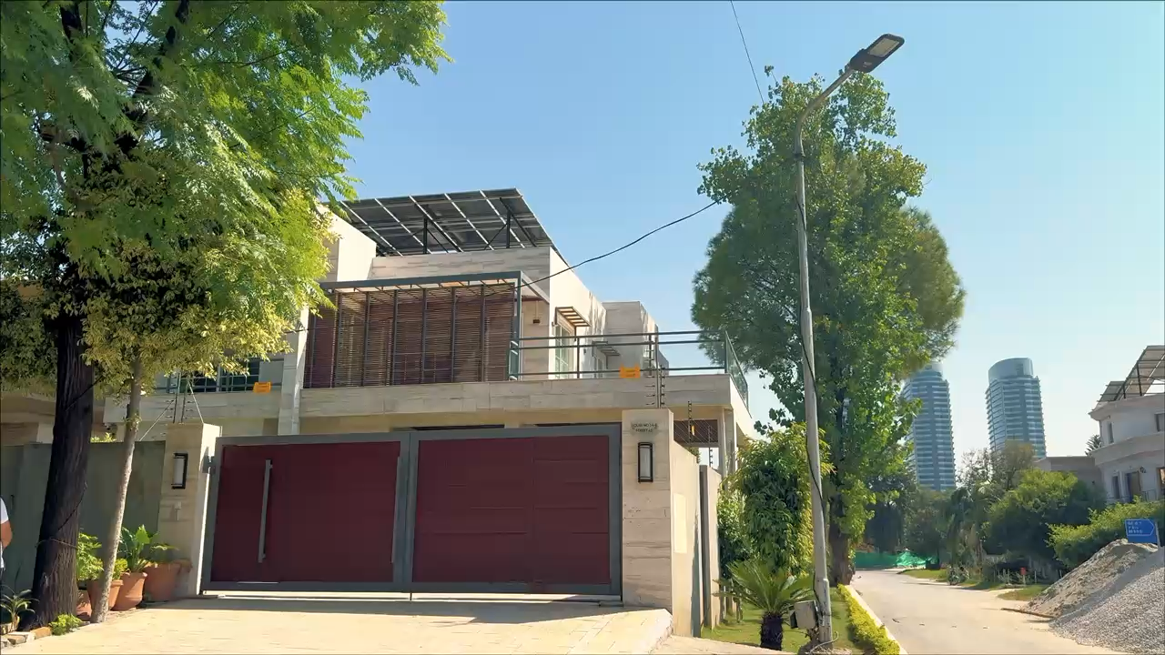 Resicon rooftop installation in the real world project film